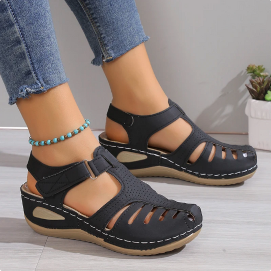 BIANCA | Sandalia con tacón de verano