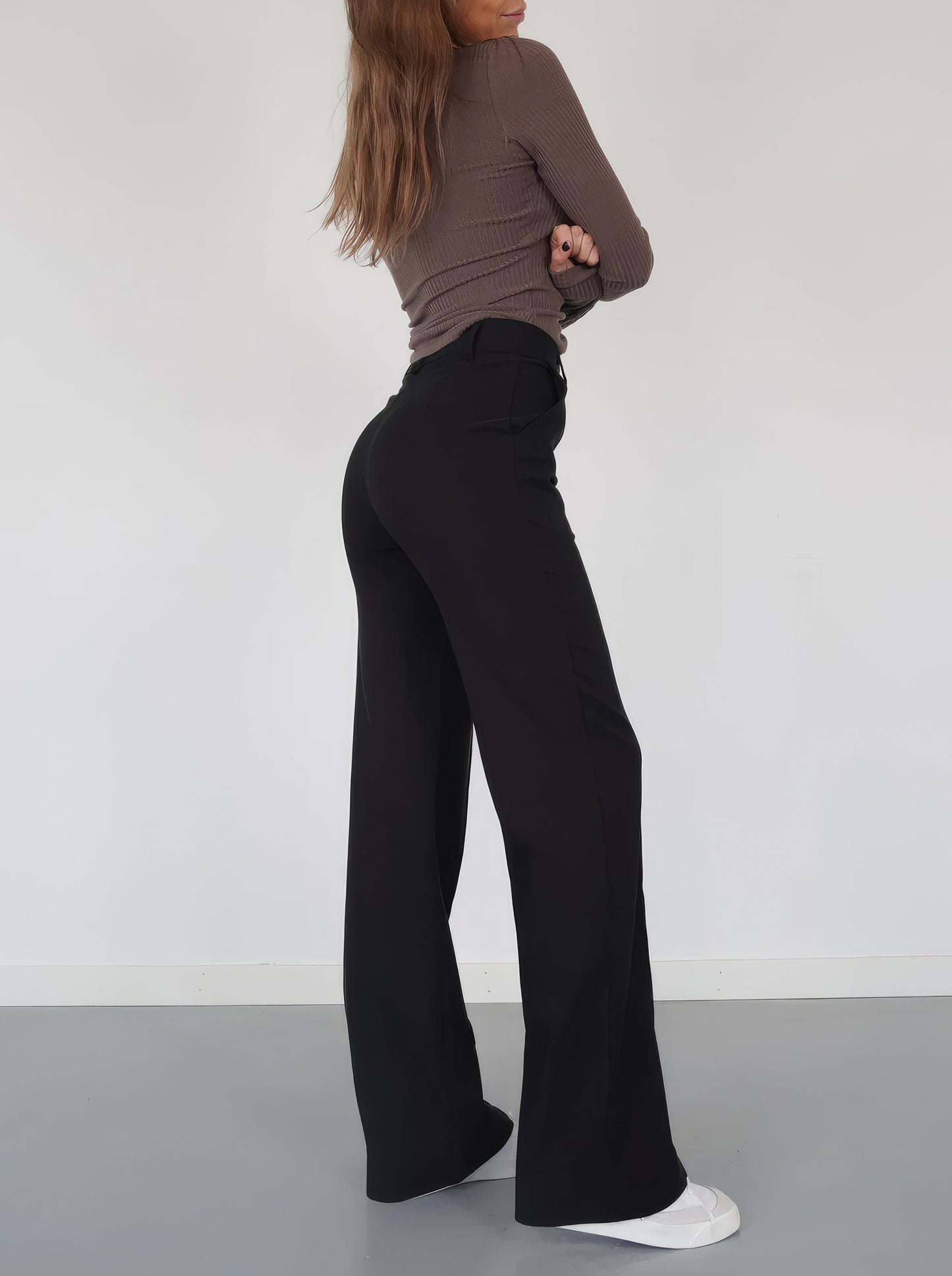 CHARLOTTE | Pantalón Campana Moderno