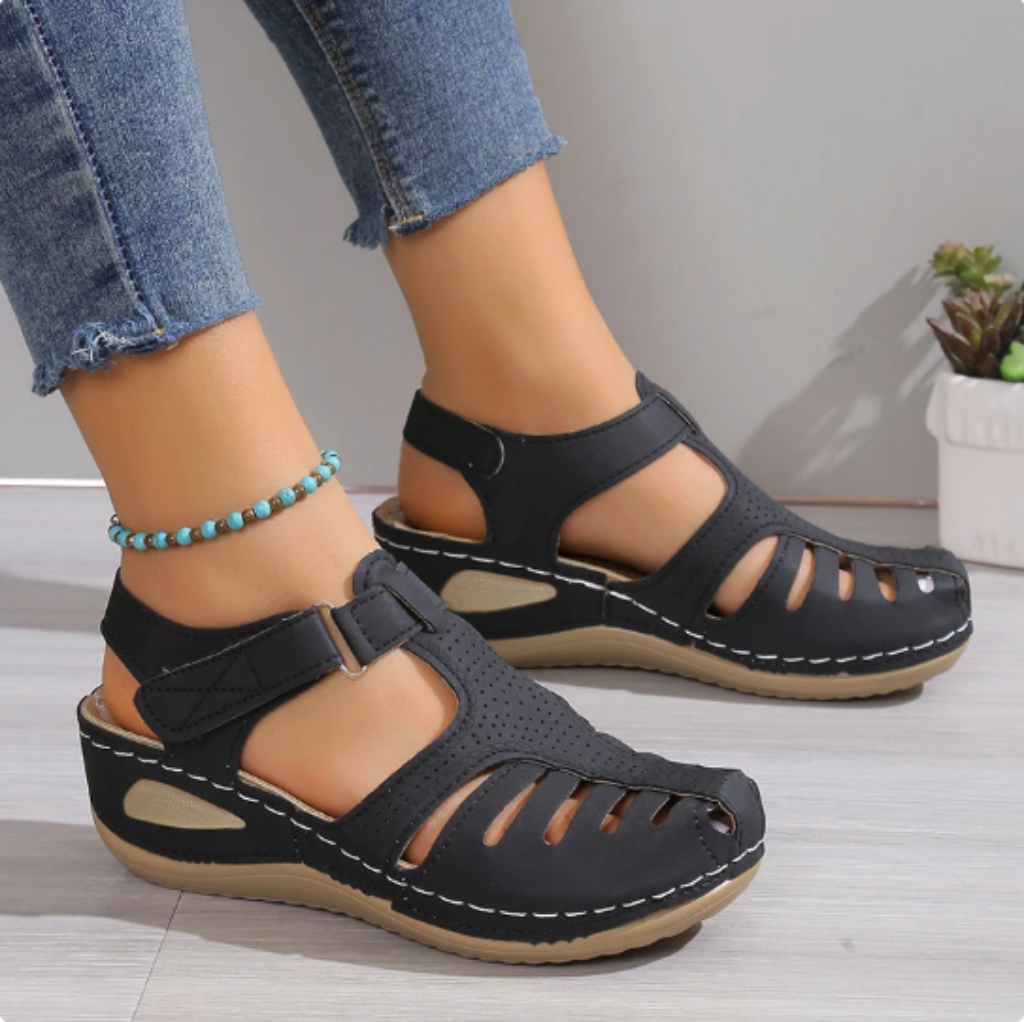 BIANCA | Sandalia con tacón de verano