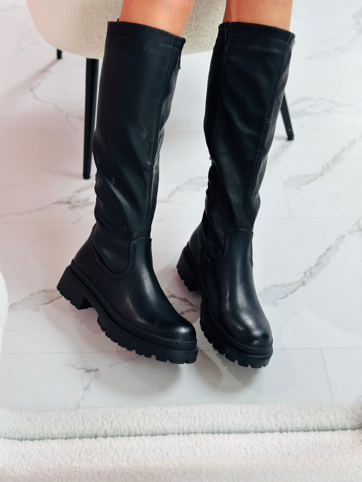 MASIE | Botas altas hasta la rodilla negras
