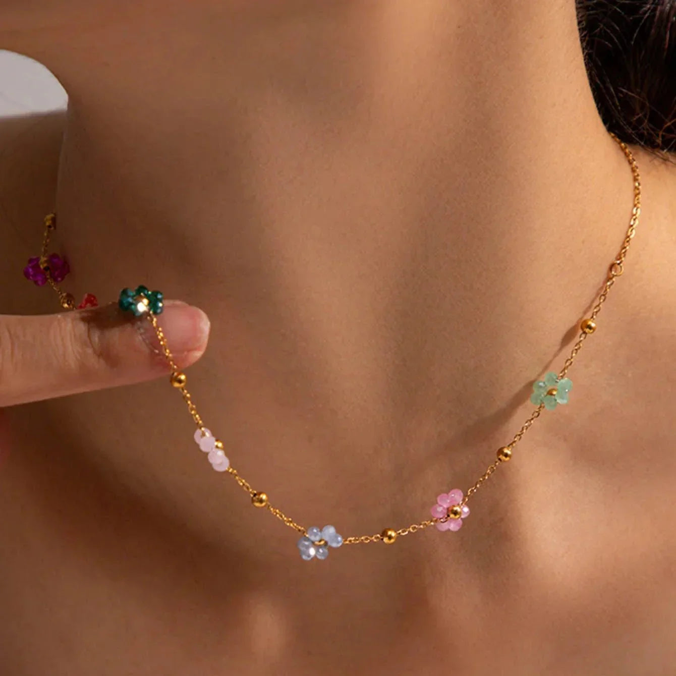 Collar Azalea Floral