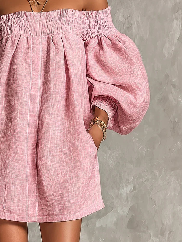 Gisela Vestido Mini Rosa con Mangas Farol y Hombros al Descubierto