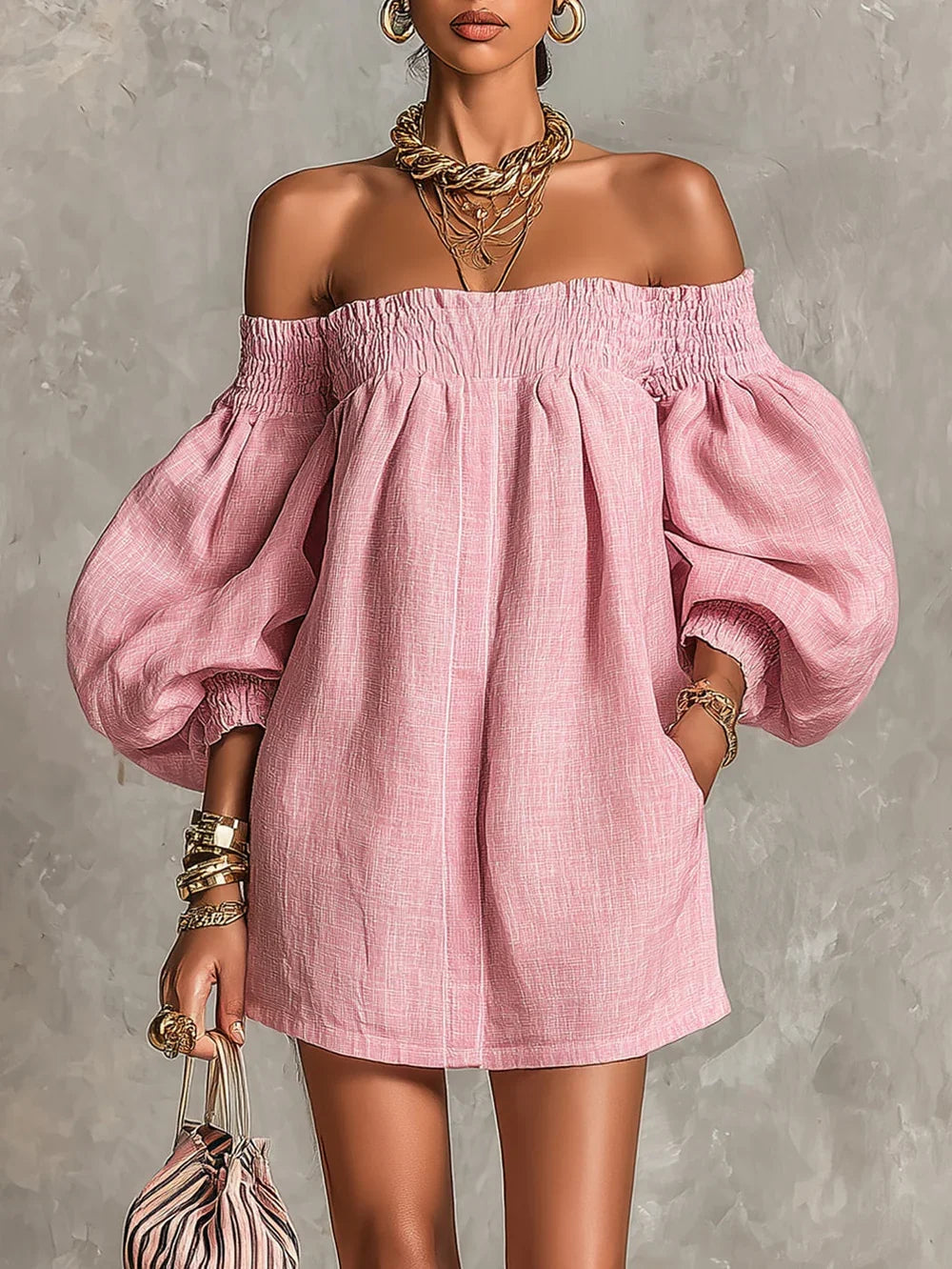 Gisela Vestido Mini Rosa con Mangas Farol y Hombros al Descubierto
