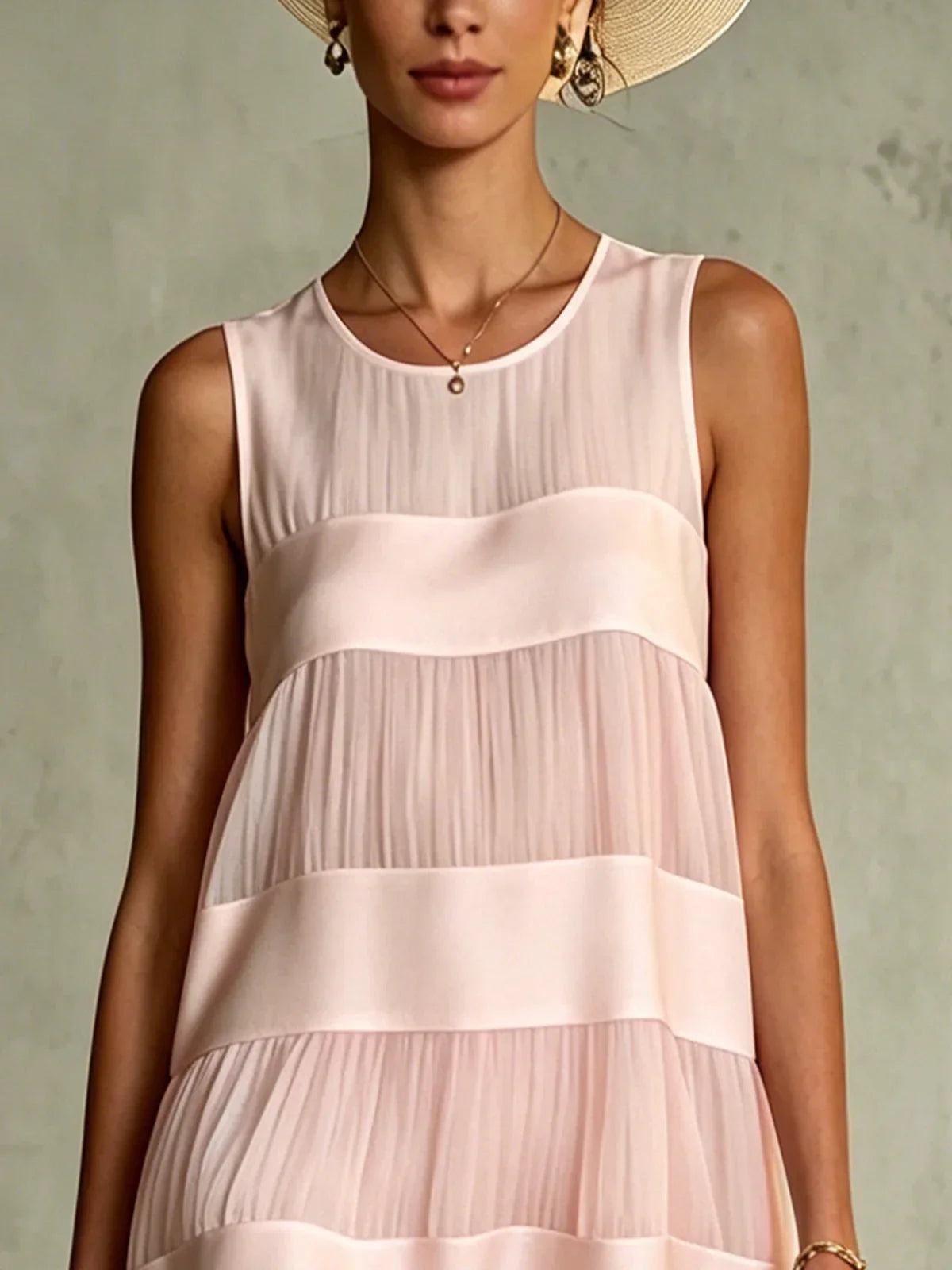Estrella Vestido Mini de Chifón Rosa Claro Plisado con Diseño de Capas y Paneles