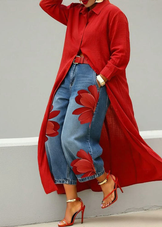 Rosa · Vestido camisero rojo completo y jeans anchos florales